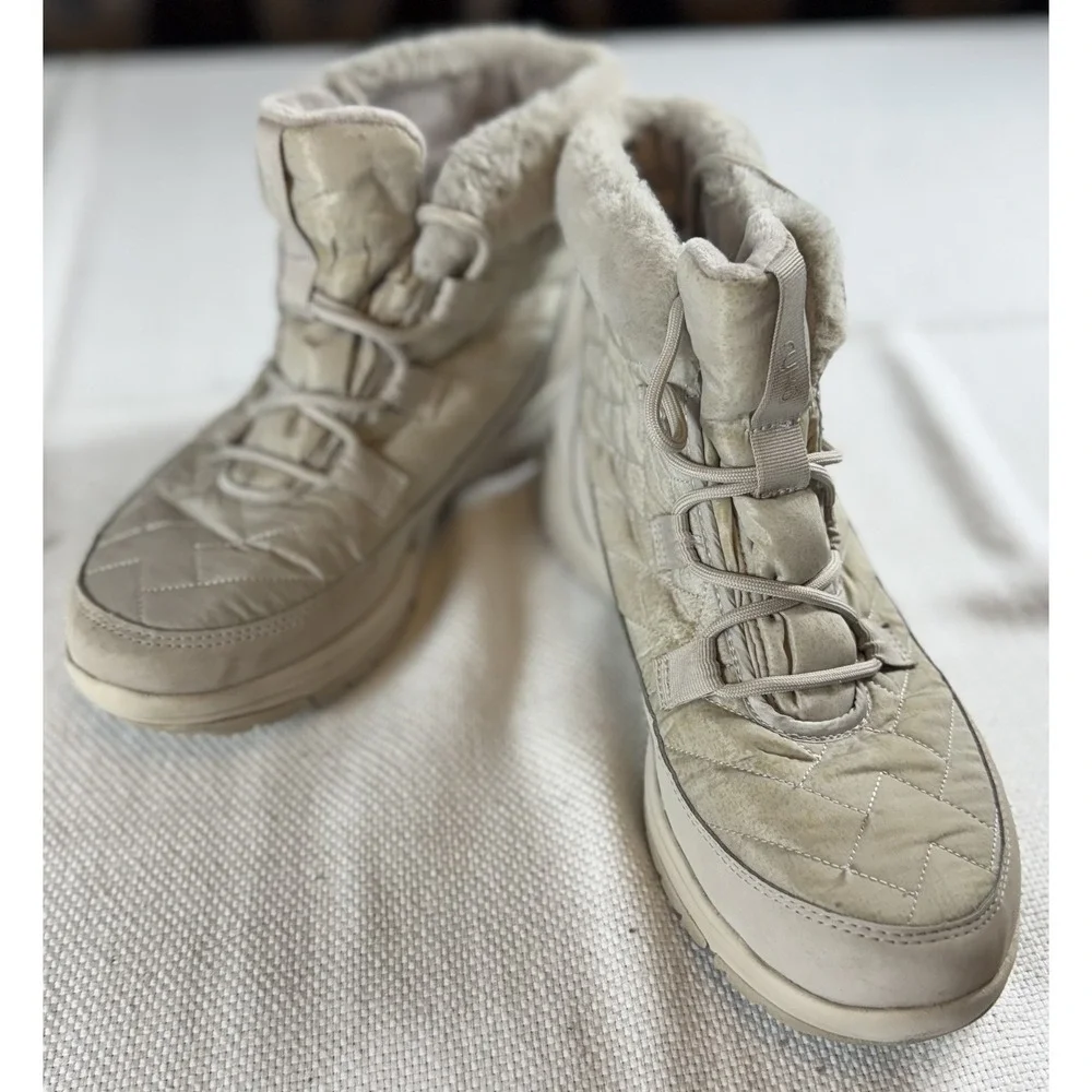 Ryka Aubonne Lace Shoes Womens Size 10M Beige Faux Fur Quilted Winter Boots Warm